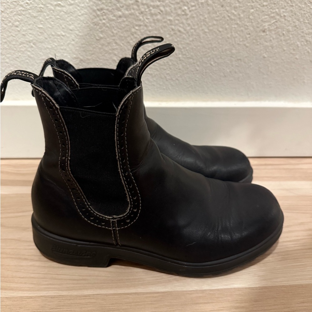 BLUNDSTONE WOMEN'S HIGH TOP BOOTS - VOLTAN BLACK